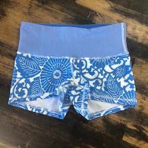 Lululemon boogie shorts sz 2
